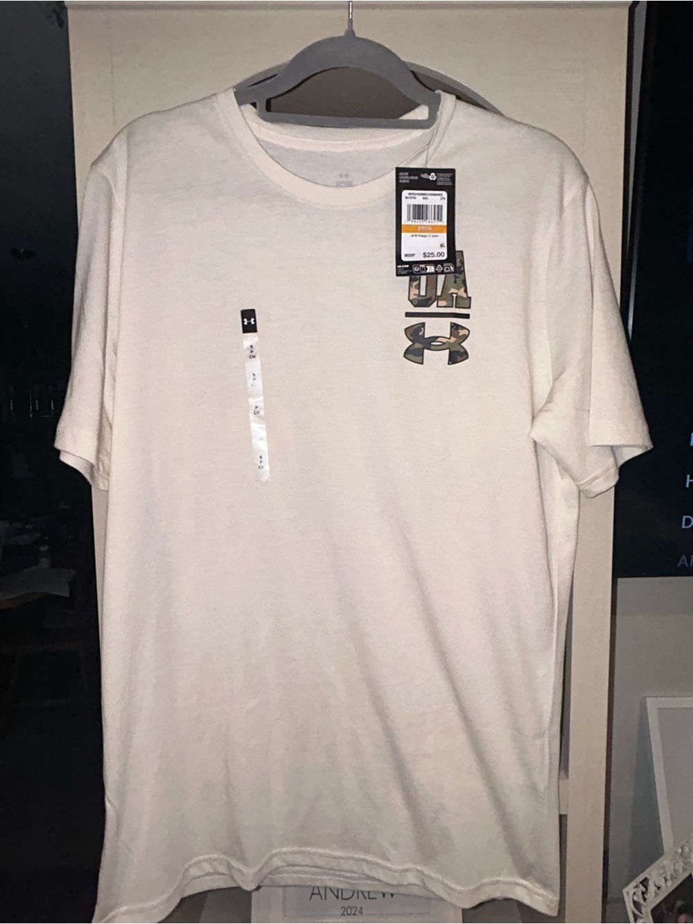 Under Armour Men’s Cream Short Sleeve Tee with Camo Logo Stack